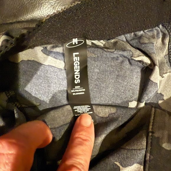 LUKA SHORT BLACK CAMO Legends brand new size men’s medium - Picture 9 of 10